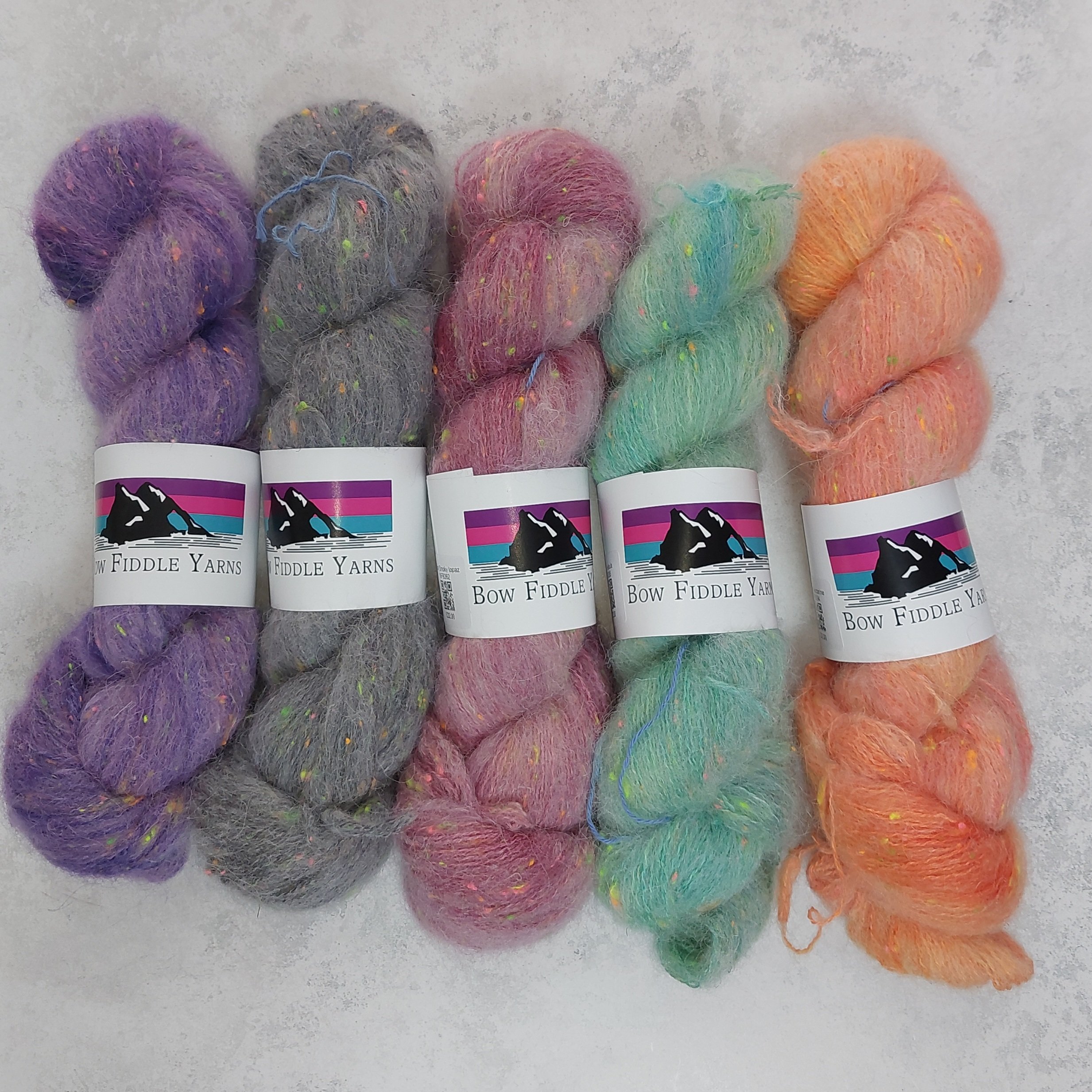 UV reactive yarn 4ply weight