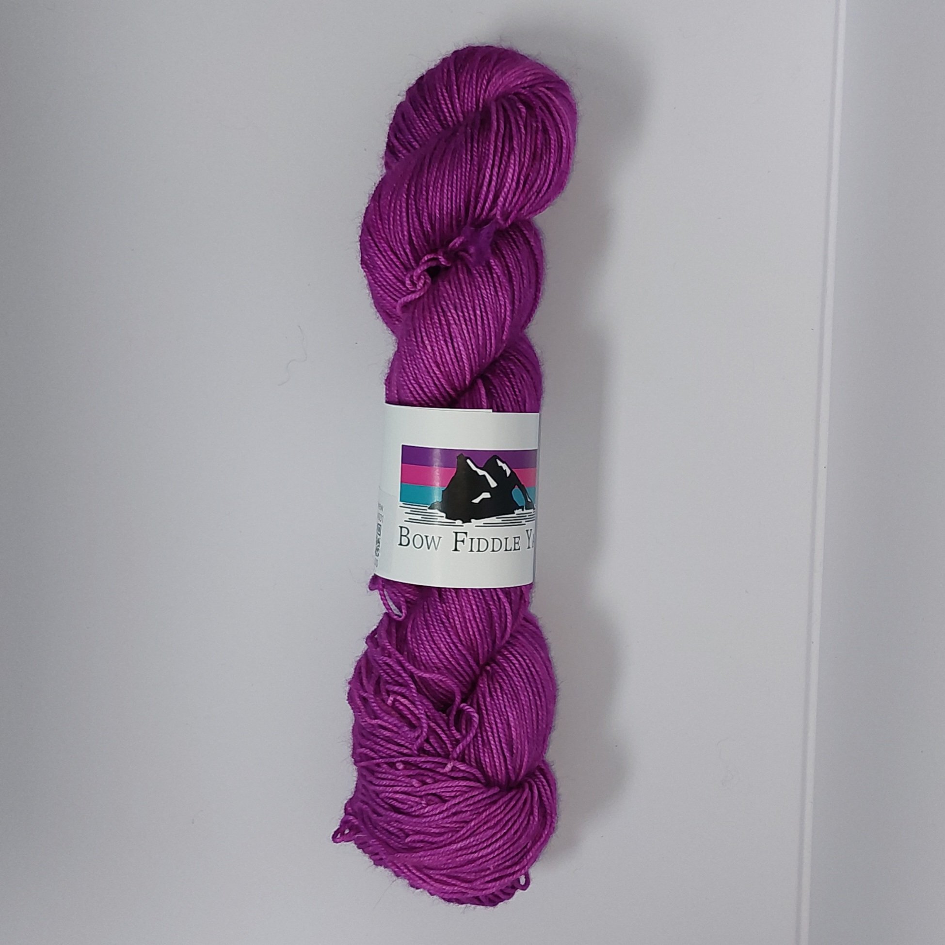 Semi Solid colours 100g Sport weight BFL Silk and nylon hand dyed yarn - Binview